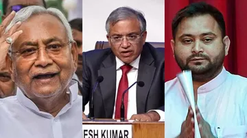 Bihar Election बाएं से दाहिने. बिहार के मुख्यमंत्री नीतीश कुमार, CEC ज्ञानेश कुमार और बिहार के नेता विपक्ष तेजस्वी यादव