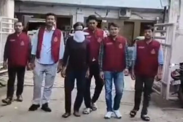 gorakhpur-criminal-faked-death-delhi-police-arrest-2025