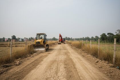 इंडो-नेपाल बॉर्डर रोड का निर्माण: पांच माह से ठप काम, विकास की धीमी रफ्तार