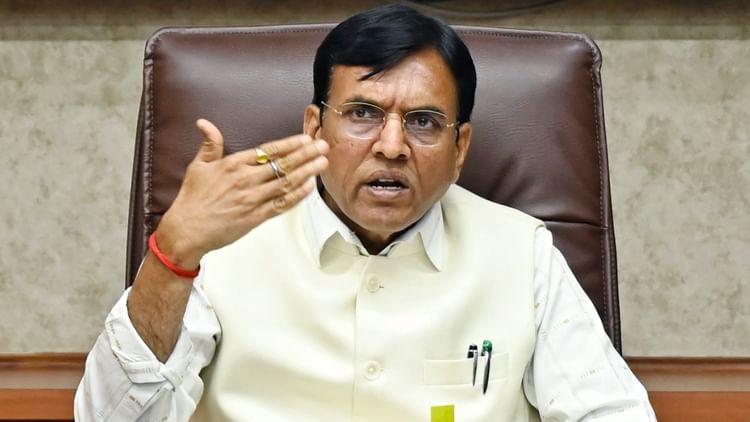 'यह बैंगन - 'यह बैंगन नहीं है..': खेल मंत्री मांडविया ने मोहन बागान का किया गलत उच्चारण; टीएमसी ने उड़ाया मजाक