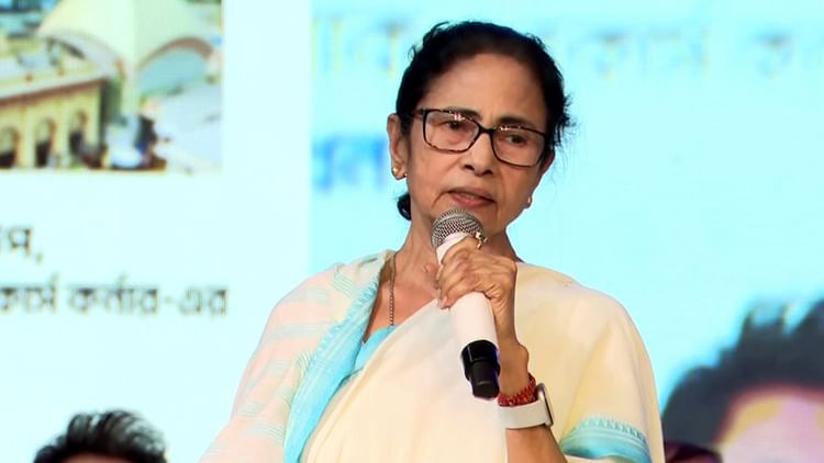 ED Raids - ED Raids on IPAC Office: CM ममता का आरोप- मतदाता सूची-चुनाव रणनीति और डाटा उठा ले गई ईडी; भाजपा ने किया पलटवार