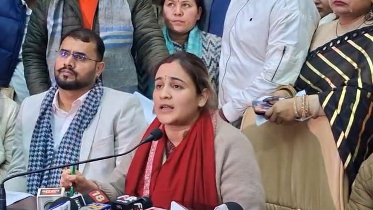 धर्मांतरण - धर्मांतरण मामला: अपर्णा यादव के आरोपों पर केजीएमयू प्रशासन का जवाब, "सबसे कम समय में कार्रवाई की"