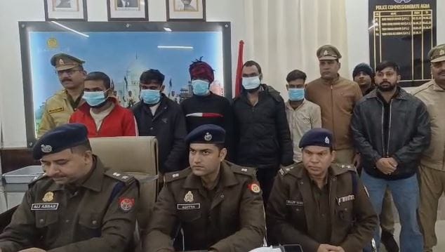 UP: 'समलैंगिक - UP: 'समलैंगिक ग्रुप' से शुरू हुई दोस्ती, मुंबई के कारोबारी को सच्चा प्यार नहीं...मिला ऐसा धोखा; सदमे में है वो