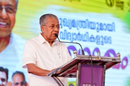 मलयालम - मलयालम भाषा विधेयक पर सियासी रार: क्या केरल में दूसरी भाषाओं पर लगेगी रोक? CM विजयन ने कही ये बात; जानें सबकुछ