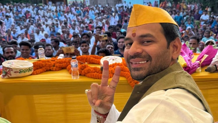 Tej Pratap: - Tej Pratap: क्या JJD को बड़ मोर्चे पर उतरेंगे तेज प्रताप? बंगाल से दिल्ली तक होगी एंट्री; रोहिणी पर कही ये बात