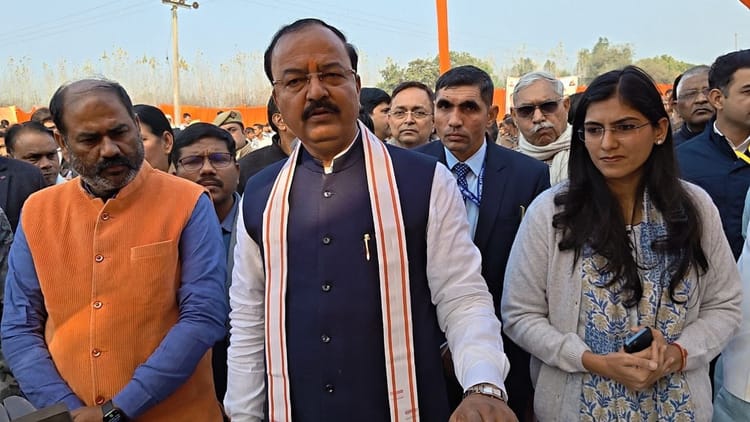 Bareilly - Bareilly News: डिप्टी सीएम केशव प्रसाद मौर्य ने जल निगम की एक्सईएन का झूठ पकड़ा, सीडीओ को दिए जांच के आदेश