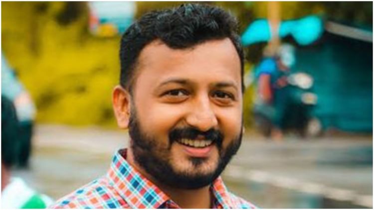 केरल: - केरल: पुलिस हिरासत में कांग्रेस से निष्कासित विधायक राहुल ममकूटथिल, यौन उत्पीड़न मामले में कार्रवाई