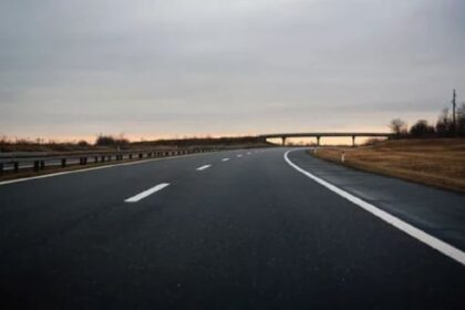 UP News: - UP News: पीलीभीत के 41 गांवों से गुजरेगा गोरखपुर-शामली एक्सप्रेसवे, जिले के विकास को मिलेगी रफ्तार