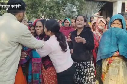 Lakhimpur - Lakhimpur Kheri: पोस्टमॉर्टम के बाद घर पहुंचा सुजीत का शव, मची चीख-पुकार; थाने में जहर खाकर दी थी जान