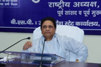 यूपी: - यूपी: मायावती ने मनाया 70वां जन्मदिन, कहा- ब्राह्मणों को किसी का चोखा-बाटी नहीं खाना चाहिए, हम देंगे सम्मान