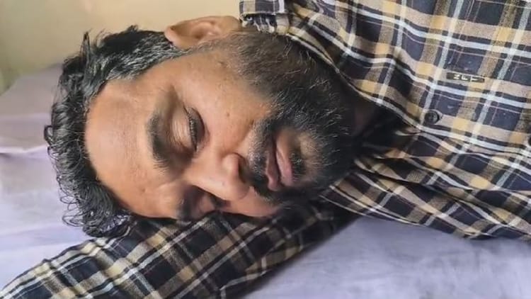 Lakhimpur - Lakhimpur Kheri: भीरा थाने में युवक ने जहर खाकर दी जान, मरने से पहले कहा- पुलिस ने पीटा; देखें वीडियो