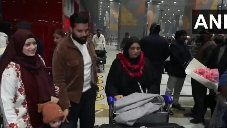 Iran - Iran Protests: प्रदर्शनों के बीच स्वदेश लौटे भारतीय, बोले- वहां स्थिति बहुत खराब; केंद्र सरकार का जताया आभार