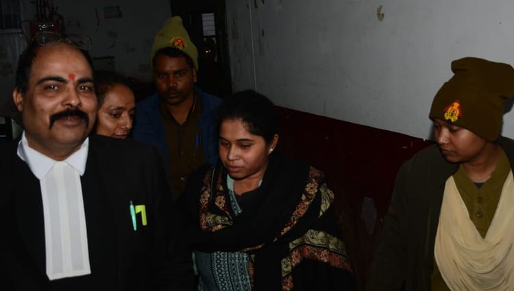 UP: सात - UP: सात साल की बेटी ने दी गवाही, हत्यारी मां और प्रेमी को उम्रकैद, मासूम बोली- कंबल के अंदर से देखी थी वारदात