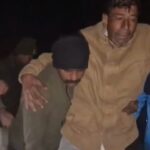 Shikohabad: - Shikohabad: ग्राम प्रधान पुलिस मुठभेड़ में गिरफ्तार, पैर में लगी गोली...अधिवक्ता पर की थी फायरिंग