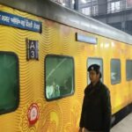 Aligarh - Aligarh News: दिल्ली-पटना तेजस राजधानी एक्सप्रेस में आग और बम की सूचना से मची खलबली, चेकिंग