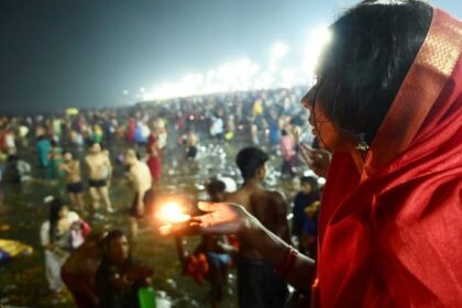 Mauni - Mauni Amavasya 2026: मौनी अमावस्या पर नदी में नहाने का है खास महत्व, बीएचयू के ज्योतिषाचार्य की राय जान लें