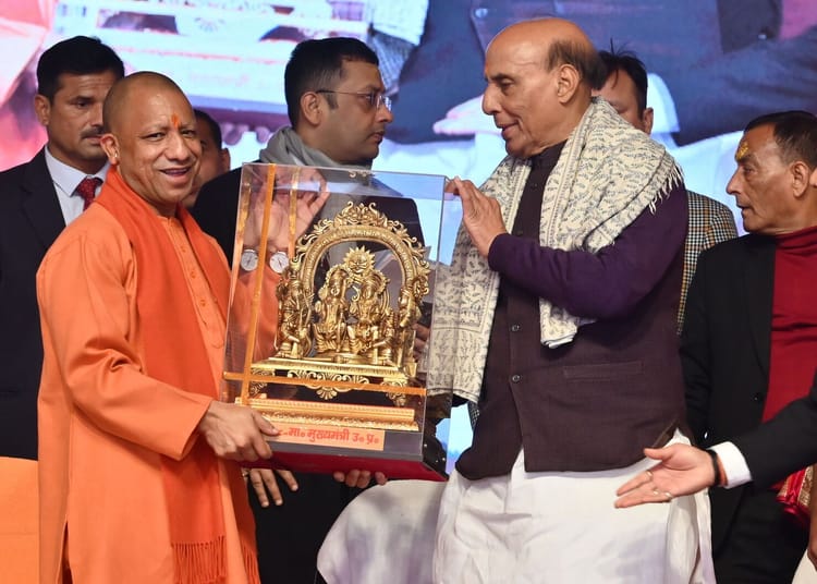 कानों - कानों देखी: उत्तर प्रदेश के क्षत्रियों में सबसे बड़े राजनाथ सिंह और फिर...