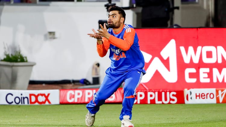 Aligarh - Aligarh News: क्रिकेटर रिंकू सिंह के खिलाफ करणी सेना ने थाने में दी तहरीर, जनभावनाएं आहत करने का लगाया आरोप