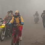 Lakhimpur - Lakhimpur Kheri News: कोहरे के साथ सुबह-शाम सर्द हवा बढ़ा रही ठिठुरन