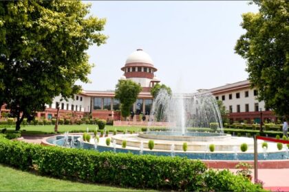 Supreme - Supreme Court: बंगाल SIR पर सुप्रीम कोर्ट सख्त, आयोग को तार्किक विसंगति सूची वाले मतदाताओं का नाम बताने को कहा