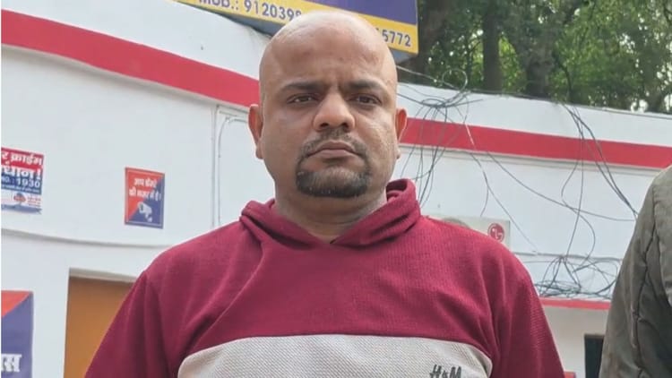 पुलिस - पुलिस को मिली बड़ी सफलता: 70 लाख की धोखाधड़ी मामले में 25 हजार का इनामी बदमाश गिरफ्तार, पांच साल से थी तलाश