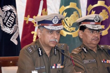 सीएपीएफ - सीएपीएफ में शामिल होंगे पूर्व अग्निवीर?: कार्य योजना के लिए समिति गठित, सीआईएसएफ के महानिदेशक ने क्या कहा?