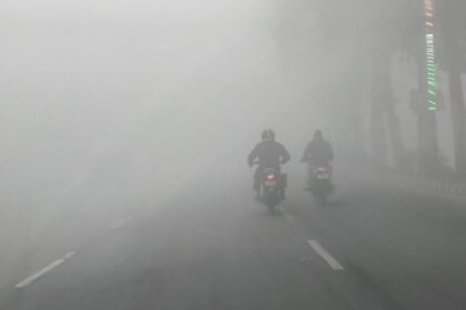 Weather: - Weather: पहाड़ों पर बर्फबारी के बीच मैदानों में चढ़ा पारा, अगले सात दिन बारिश के आसार