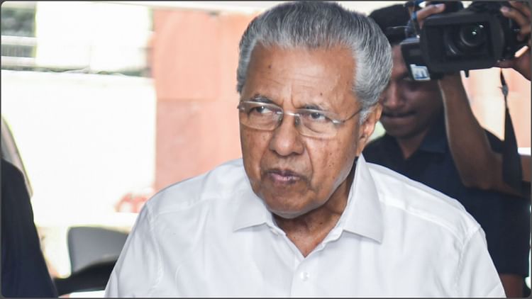 State - State vs Governor: तमिलनाडु के बाद केरल में सरकार बनाम राज्यपाल, CM का आरोप- कैबिनेट अनुमोदित भाषण नहीं पढ़े