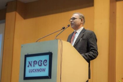 UP: 'इंटरनेट - UP: 'इंटरनेट के दौर में पॉडकास्ट बेहतर विकल्प...' डॉ. मुकुल बोले- कंटेंट अच्छा तो दुनिया में बना सकते कॅरिअर