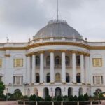 West - West Bengal: 'मुर्शिदाबाद में हालात को काबू में करने के लिए उठाएं कदम', लोकभवन ने राज्य सरकार से की अपील