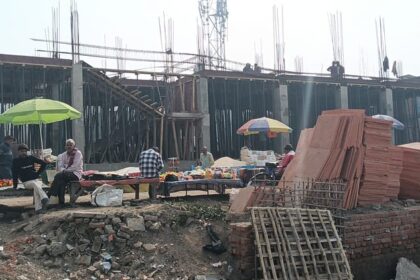 Lakhimpur - Lakhimpur Kheri News: शिव मंदिर कॉरिडोर में सामान की सुरक्षा के लिए बनेगा लॉकर रूम