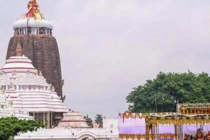 Odisha: - Odisha: जगन्नाथ मंदिर को निशाना बनाने की साजिश? सोशल मीडिया पर बम की धमकी के बाद बढ़ाई गई सुरक्षा