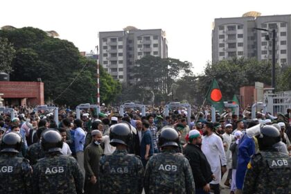 'हॉट - 'हॉट बम’ बना बांग्लादेश : बाहरी शक्तियों के दखल ने बढ़ाई चिंता, पाकिस्तान, चीन और अमेरिका ने गड़ाई निगाह