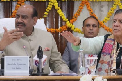 यूपी: - यूपी: पीठासीन सम्मेलन में बोले सीएम योगी- पीठ द्वारा विपक्ष को ज्यादा मौका देने पर नाराज नहीं होती सरकार