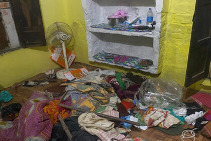 Jaluan: - Jaluan: किसान के घर से 80 लाख के जेवरात चोरी, किसान प्रयागराज माघ मेले में गया था