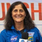 Kerala: - Kerala: 'कल्पना की कोई सीमा नहीं, विचार ही सपनों को उड़ान देते हैं', साहित्य महोत्सव में बोलीं सुनीता विलियम्स