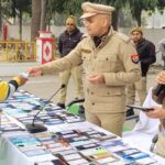Aligarh - Aligarh News: 48 लाख से अधिक के 238 मोबाइल पुलिस ने ढूंढ निकाले, अपना फोन पाकर खिले लोगों के चेहरे