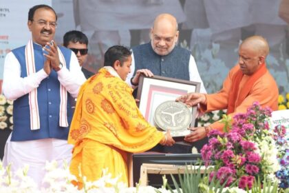 यूपी - यूपी दिवस: केंद्रीय गृहमंत्री और सीएम के हाथों सम्मानित हुए यूपी के गौरव, एक जनपद-एक व्यंजन योजना का शुभारंभ