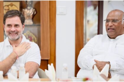 Cong - Cong v BJP: खरगे बोले- केंद्र ने राज्यपालों को कठपुतली बनाया; राहुल का आरोप- EC वोट चोरी में सहभागी, गुजरात...