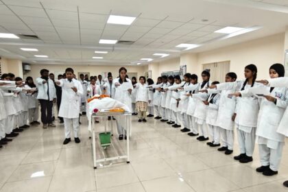 Lakhimpur - Lakhimpur Kheri News: मेडिकल के छात्रों ने ली कैडेवरिक ओथ