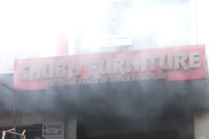 Hyderabad: - Hyderabad: हैदराबाद में फर्नीचर की दुकान में लगी भीषण आग, हादसे में पांच ने गंवाई जान