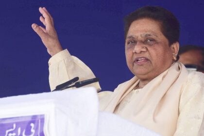 UP Politics: - UP Politics: 'धार्मिक मामलों में राजनीतिक दखल से बढ़ रहे विवाद...' अविमुक्तेश्वरानंद विवाद पर मायावती की चिंता