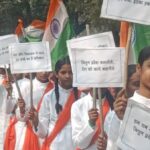 गणतंत्र - गणतंत्र दिवस: शिक्षारथों से जन-जन तक पहुंचा शिक्षा का संदेश, 1.48 करोड़ बच्चों ने एक साथ दी तिरंगे को सलामी