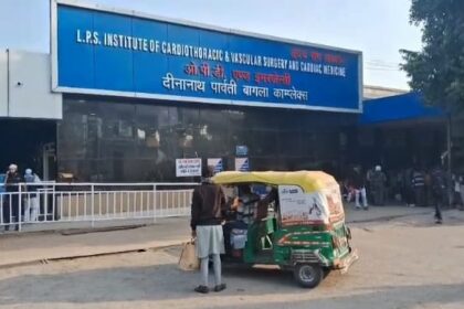 UP: गर्दन - UP: गर्दन की नस से बैलून डालकर फुला रहे दिल का वाॅल्व, प्रदेश में सिर्फ LPS कार्डियोलॉजी में अपनाई जा रही विधि