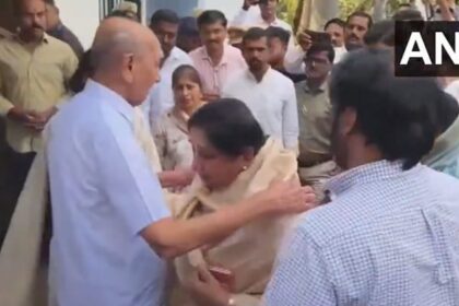 अजित - अजित पवार विमान हादसा: परिवार पर टूटा दुखों का पहाड़, फूट-फूट कर रोईं बहन सुप्रिया सुले और पत्नी सुनेत्रा