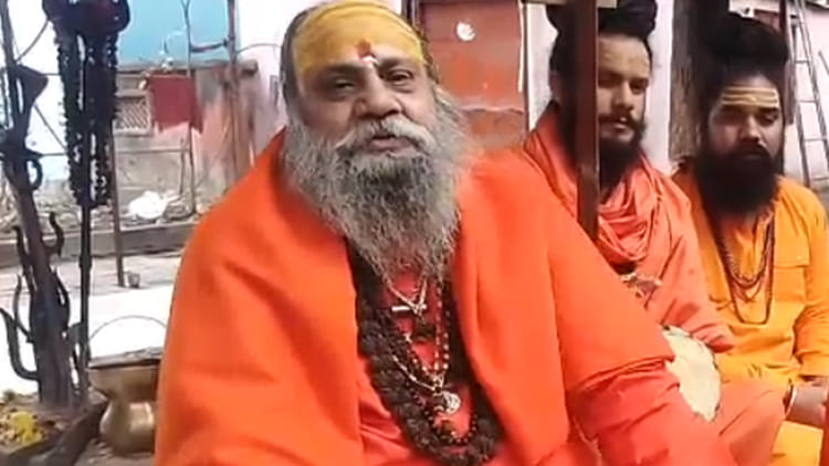 Kanpur: - Kanpur: जूना अखाड़ा के अंतरराष्ट्रीय प्रवक्ता नारायण गिरि बोले- छात्रों को जातियों में बांटना ठीक नहीं