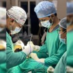 UP News: - UP News: खेलते समय बच्ची के सिर में धंसी गोली... बार-बार बदल रही थी जगह, डॉक्टरों ने जटिल ऑपरेशन कर बचाई जान