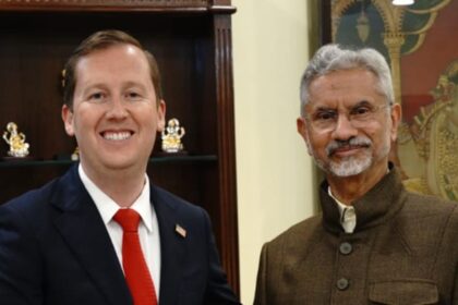 India-US - India-US Relations: जयशंकर ने अमेरिकी राजदूत गोर से की मुलाकात, इन मुद्दों पर हुआ मंथन; जानें क्या रहा खास