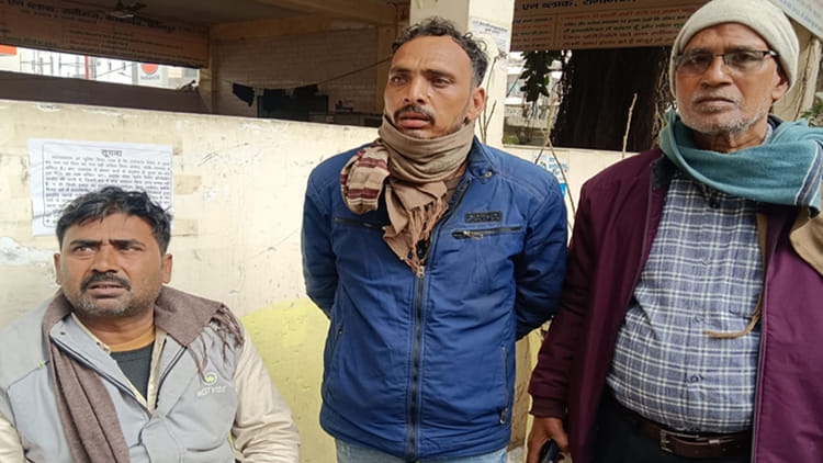 Kanpur: - Kanpur: भाई की दिमाग की नस फटी, तंगी के कारण पढ़ाई छूटने से छात्रा ने दे दी जान