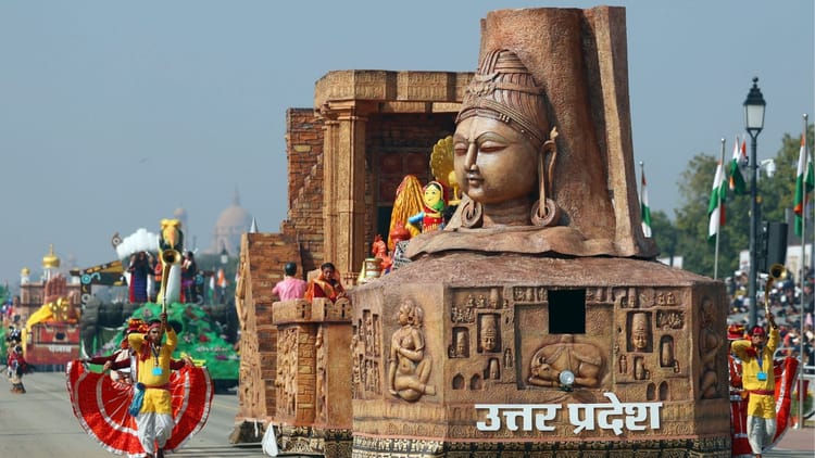 UP: उत्तर - UP: उत्तर प्रदेश की झांकी को मिला पॉपुलर च्वॉइस कैटेगरी में द्वितीय पुरस्कार, बुंदेलखंड की संस्कृति की दिखी थी